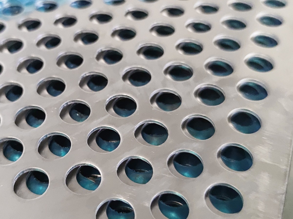 /round-perforated-metal-sheet